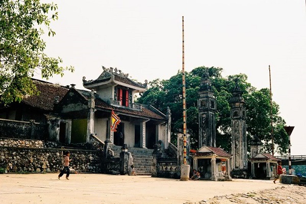 Đền Hồng Sơn