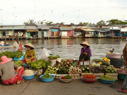 Chợ nổi Cà Mau