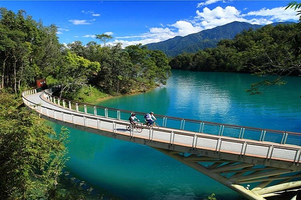 vé máy bay giá rẻ đi Đài Loan