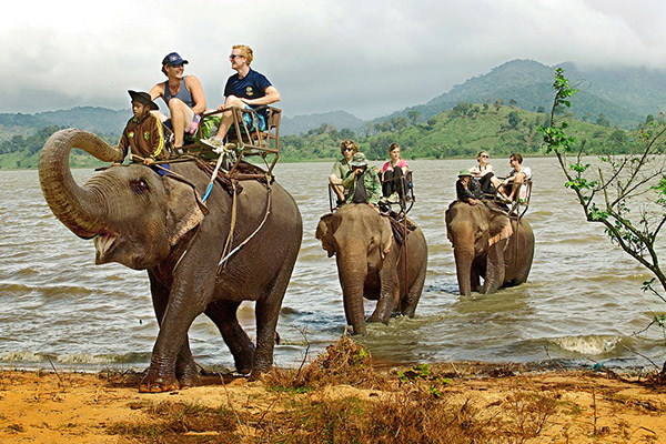 Vé máy bay tết đi Buôn Mê Thuột