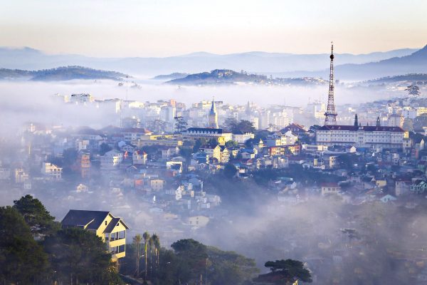 Vé máy bay đi Đà Lạt bao nhiêu tiền