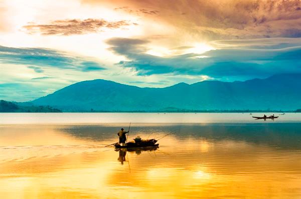 Đặt vé máy bay giá rẻ đi Buôn Mê Thuột