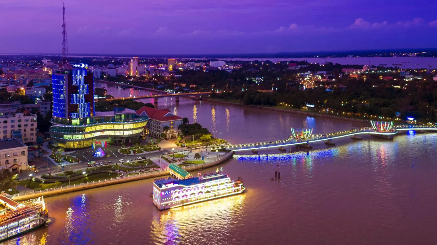 Bến Ninh Kiều là biểu tượng của thành phố Cần Thơ